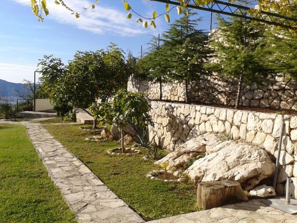 Lux Villa Provence Budva Luaran gambar
